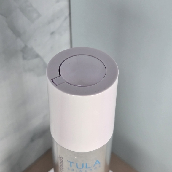 TULA Skincare‎ Hydrating Gel - Clear - Picture 2 of 7
